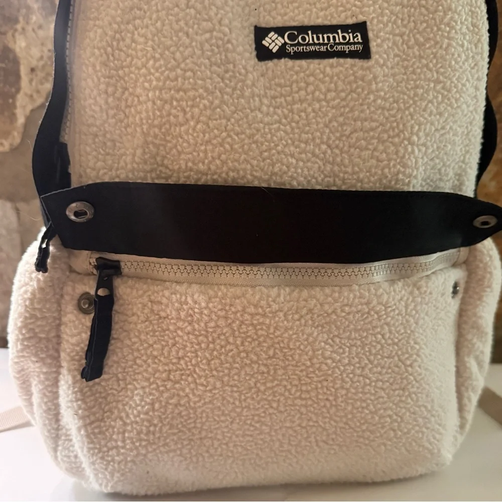 Columbia Fleece Cream and Black Backpack